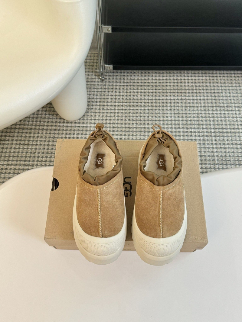 Ugg Flat Shoes